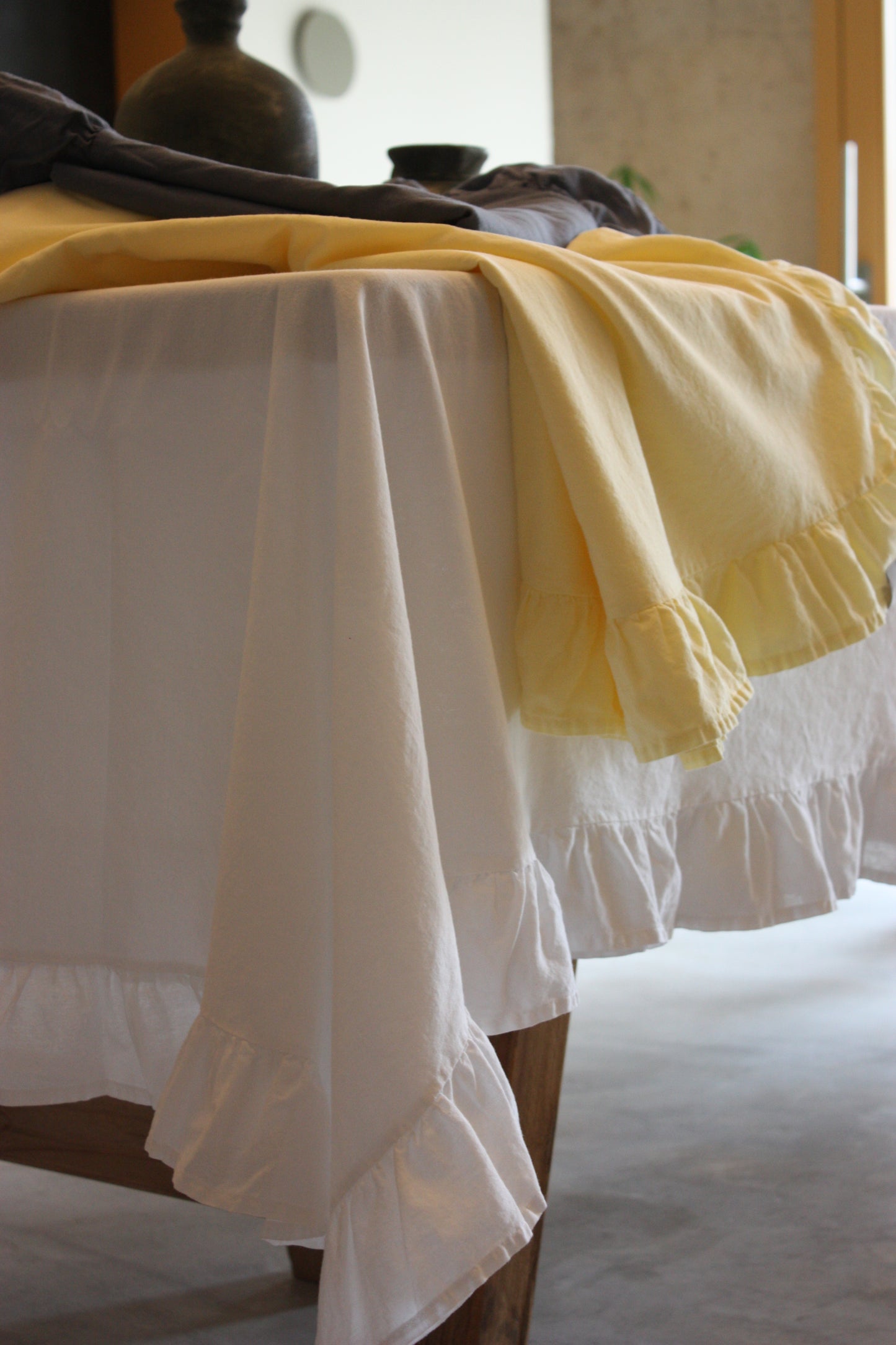 Tablecloth with Frills Anti-Stain